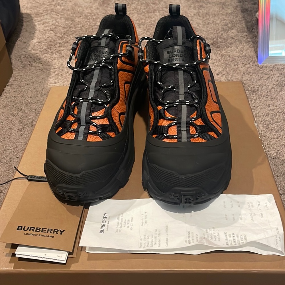 Burberry-Black/Orange